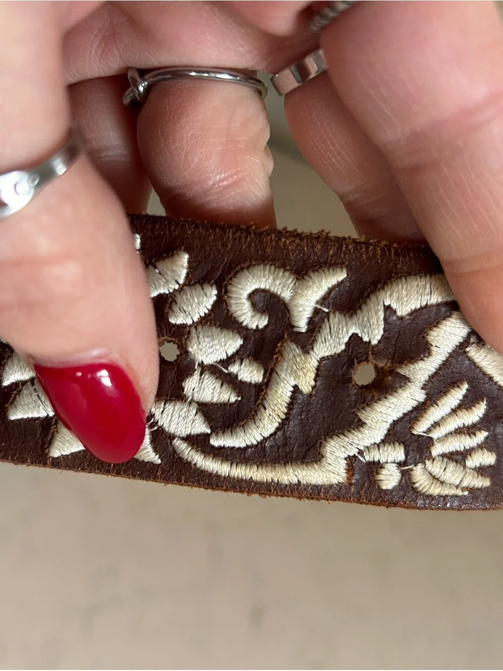 🍀Vintage Lucky Brand Dark Brown Leather Belt With White Floral Embroidery XS - Picture 11 of 11